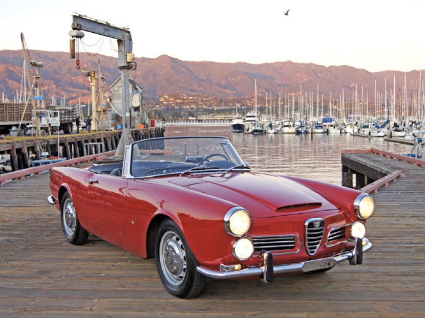 O Clássico Alfa Romeo Spider 1966: Uma Joia Italiana que Envelheceu com Elegância